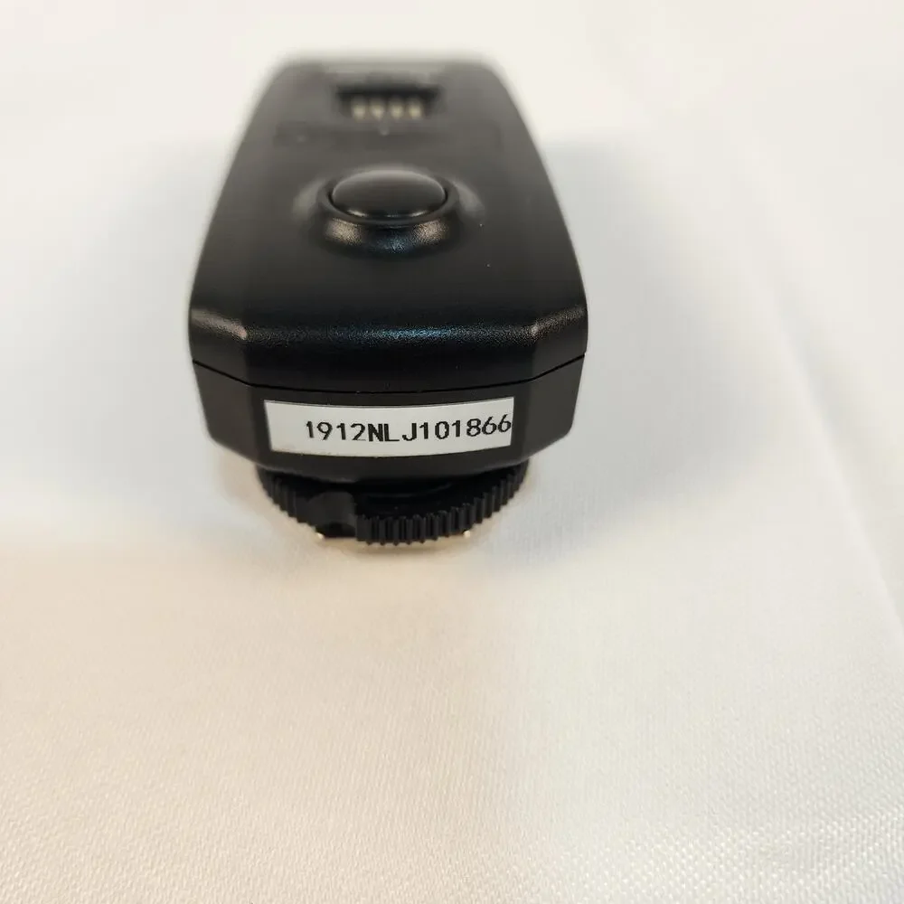 Neewer VC-1BTX 2.4GHz Wireless Flash Trigger Transmitter FSK for Photography
